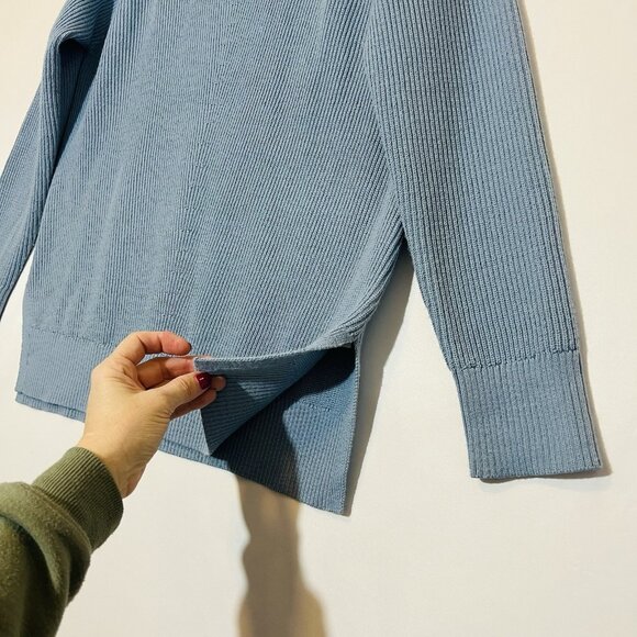 ATHLETA Women’s Hanover Merino Wool Blend V-Neck Knit Sweater Blue Small Winter - Picture 8 of 10